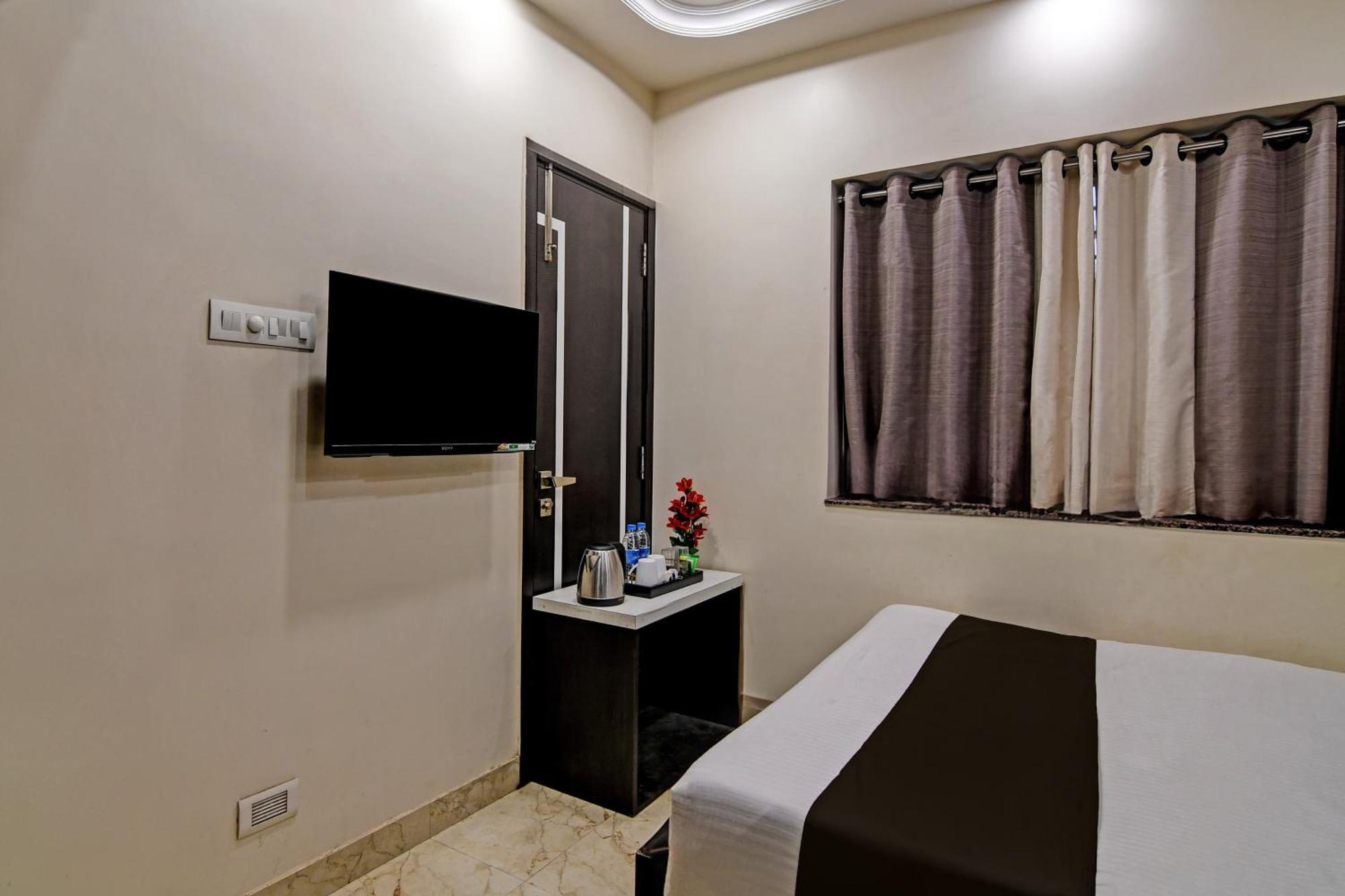 Hotel O Shivaalay Inn Near Newtown Bus Stand Kolkata Exterior photo