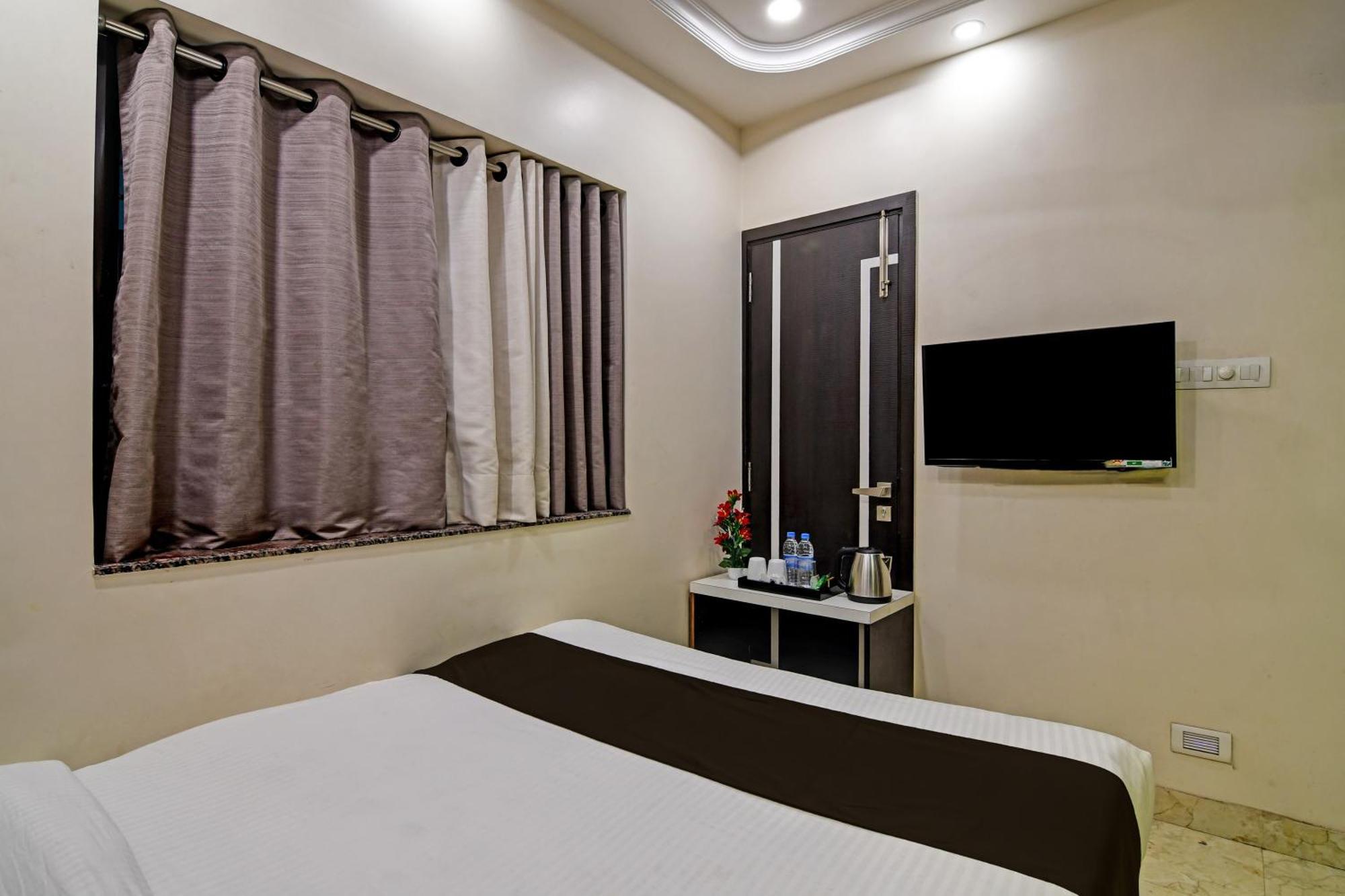 Hotel O Shivaalay Inn Near Newtown Bus Stand Kolkata Exterior photo